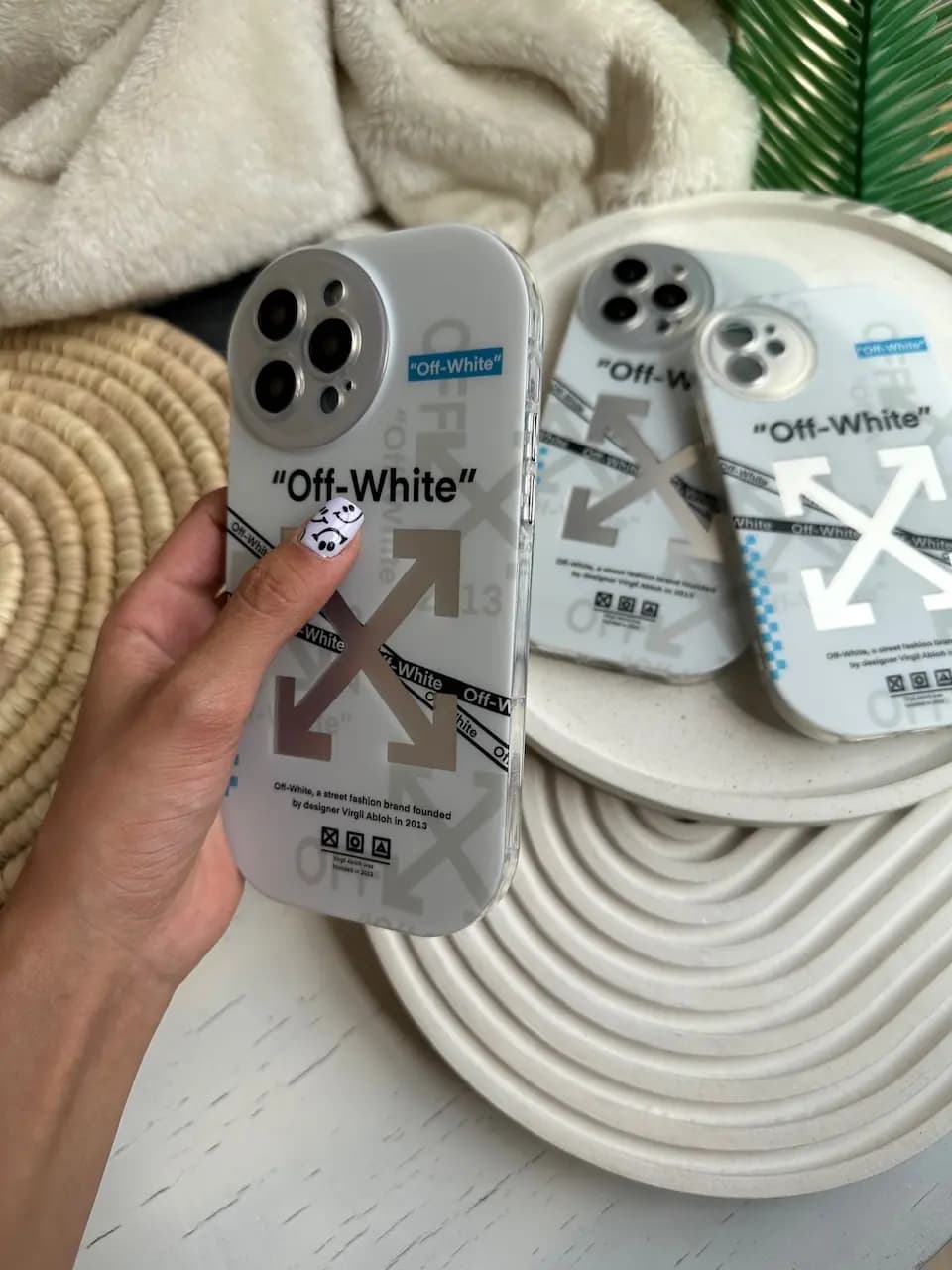 قاب Off-White لنز رینگی سفید (کدC1320) — تصویر ۲