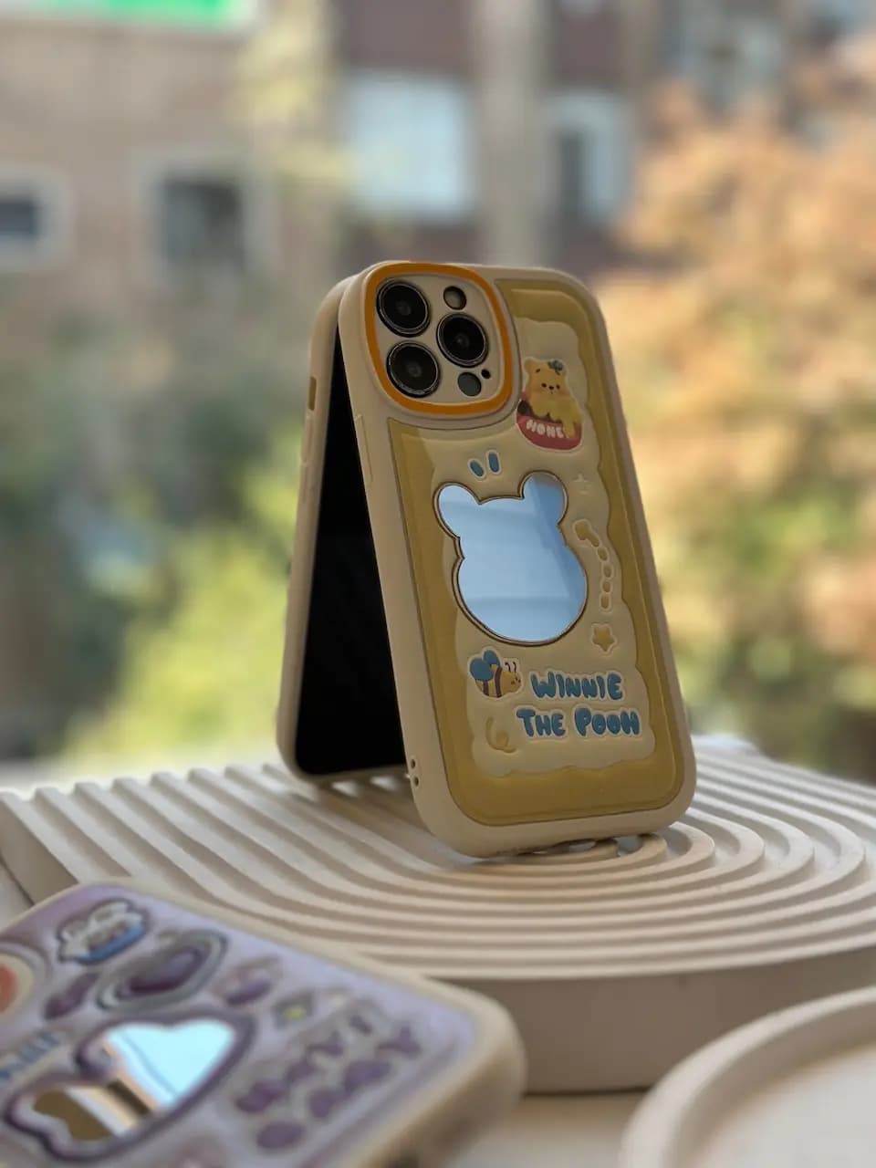 قاب Pooh چرمی برجسته آینه دار — تصویر ۳