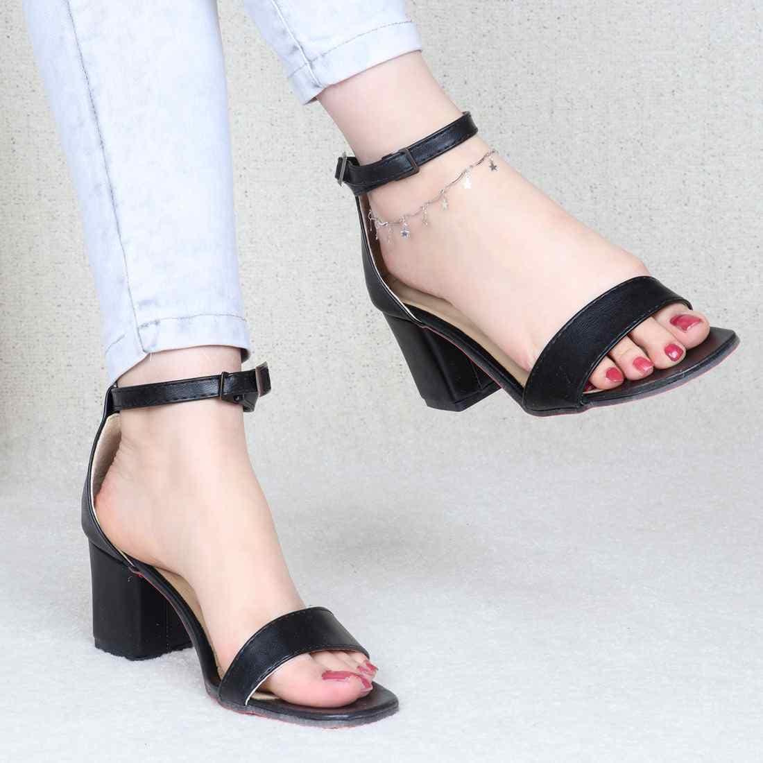صندل تک بند پاشنه