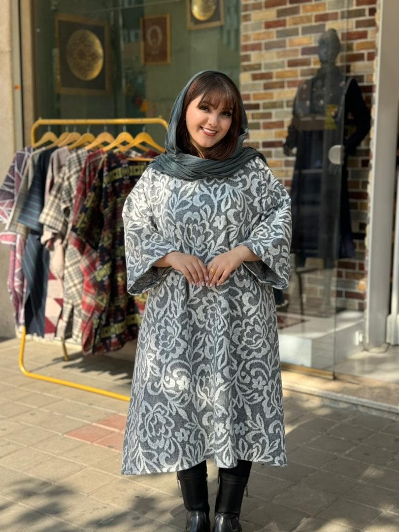 پانچ جلوبسته پشمی طوسی سفید گلی — تصویر ۲