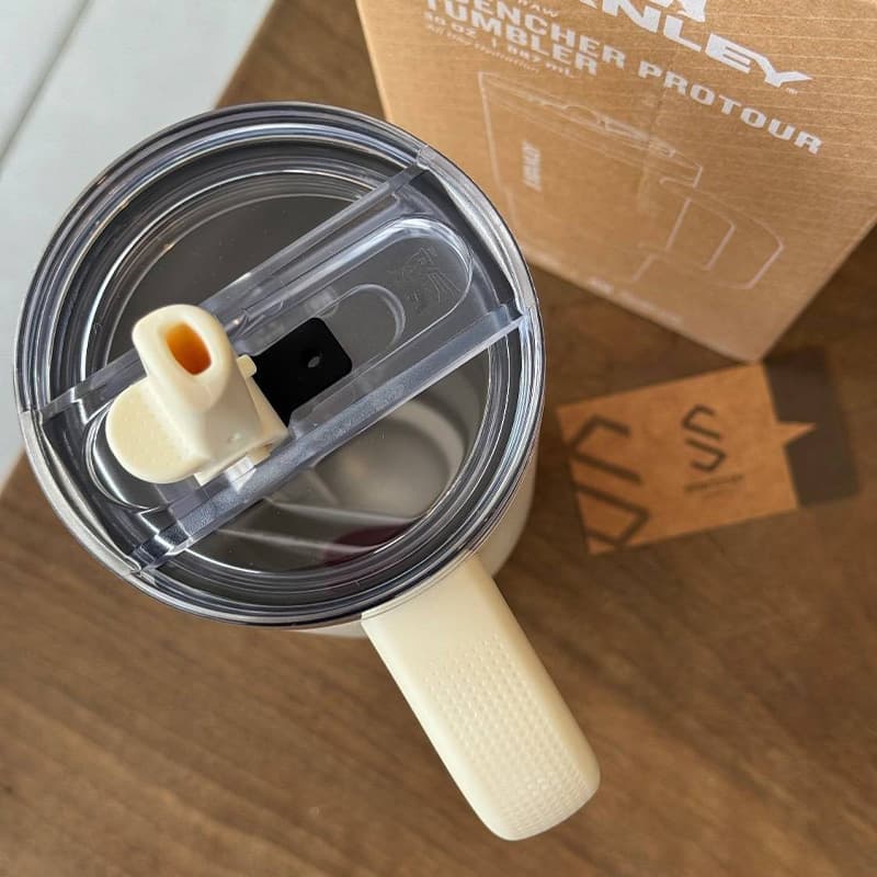 تراول ماگ استنلی مدل Quencher Protour Tumbler — تصویر ۳