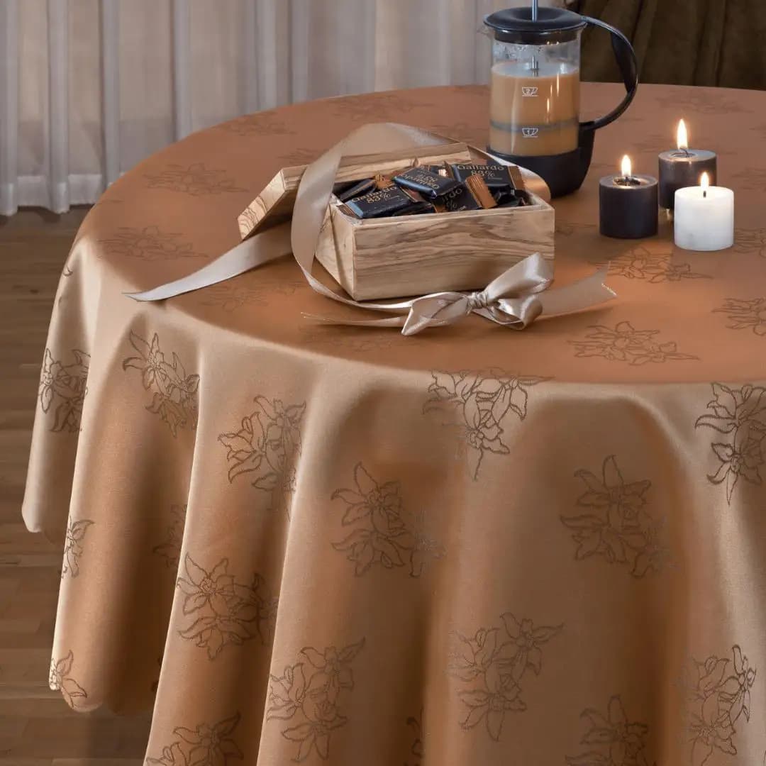 رومیزی ساتن ژاگارد دایره طرح ارکید
