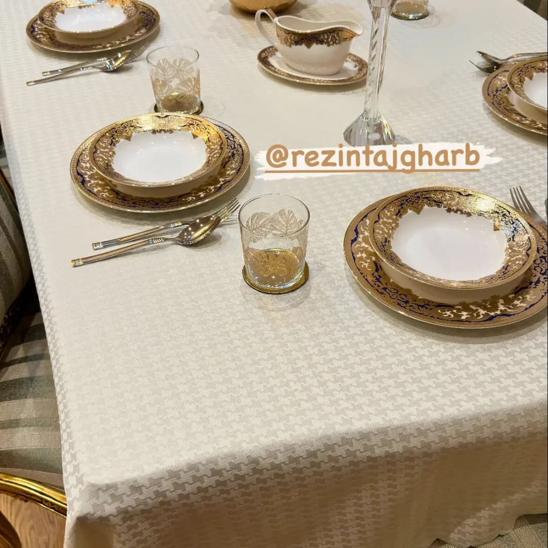 رومیزی ژاگارد مستطیل طرح کنزو — تصویر ۳