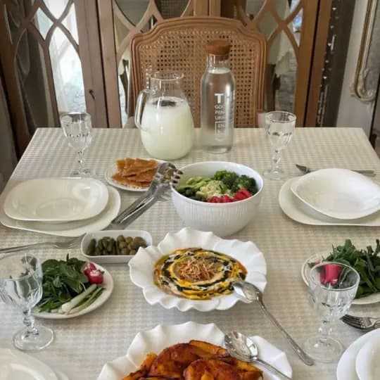 رومیزی ژاگارد دایره طرح کنزو — تصویر ۳