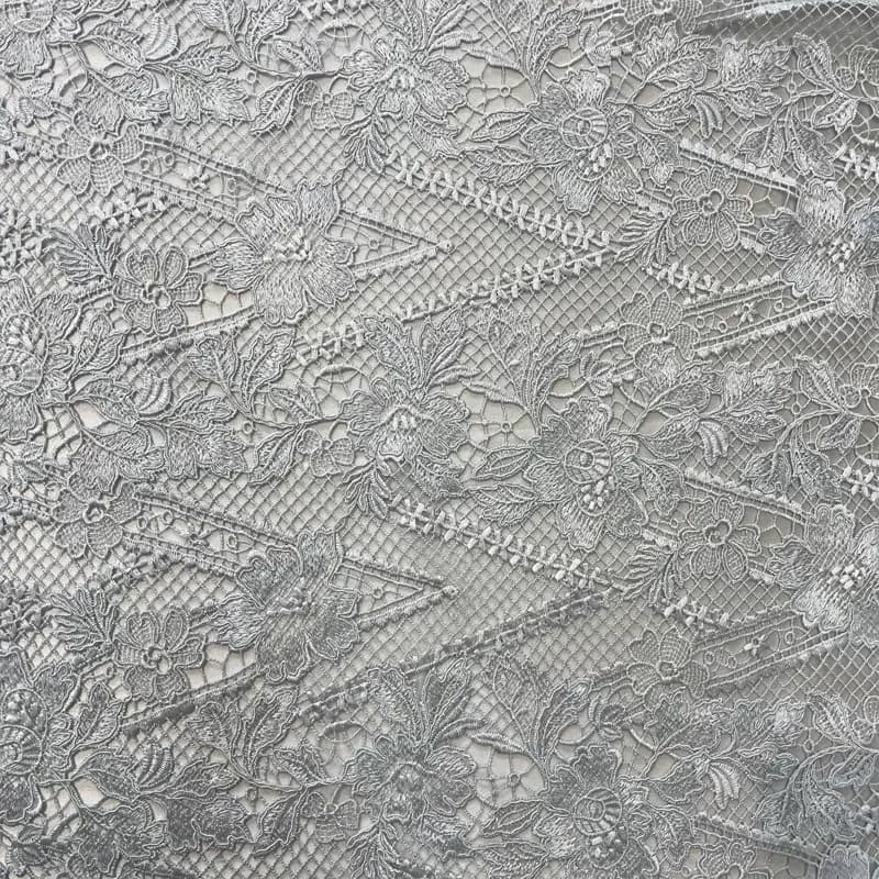 پارچه گیپور رنگ سبز کمرنگ — تصویر ۳