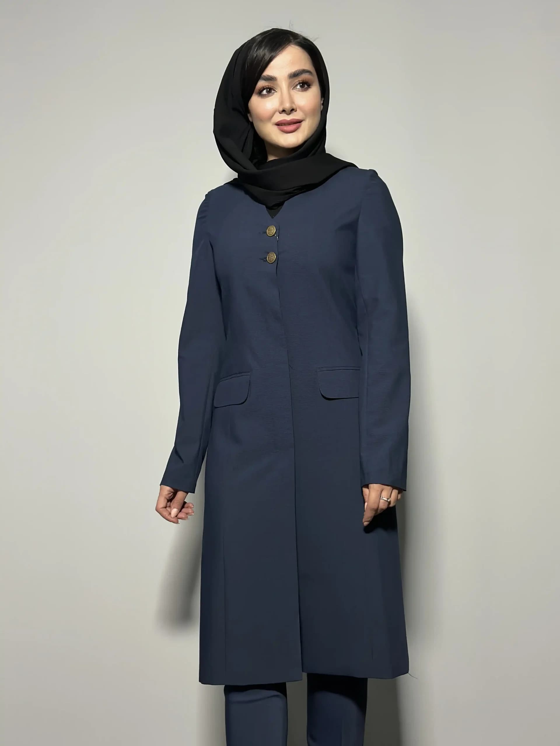 مانتو شلوار چهارخانه دو دکمه