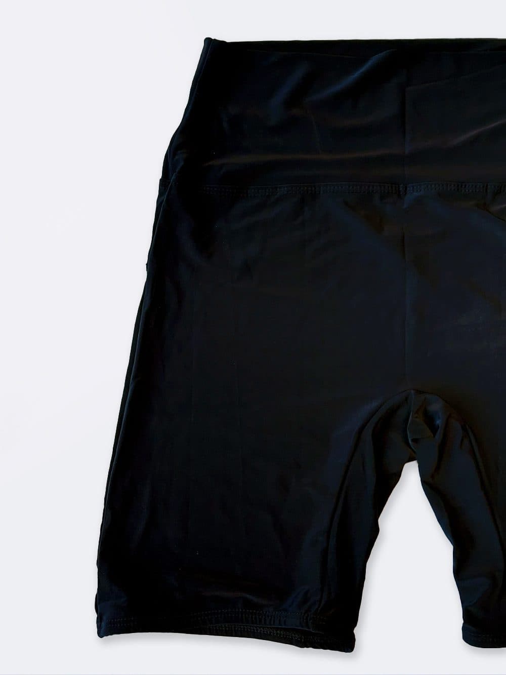 مایو تیشرتی شلوارک دار دو تکه زنانه نیمه پوشیده اسپیدو ( Speedo ) — تصویر ۷