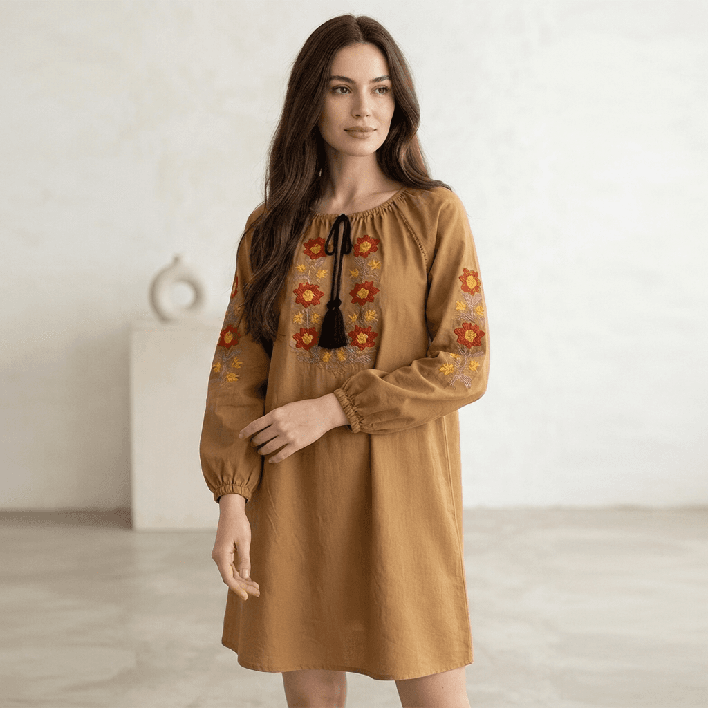 شومیز زنانه گلدوزی شده نسکافه ای 40761A