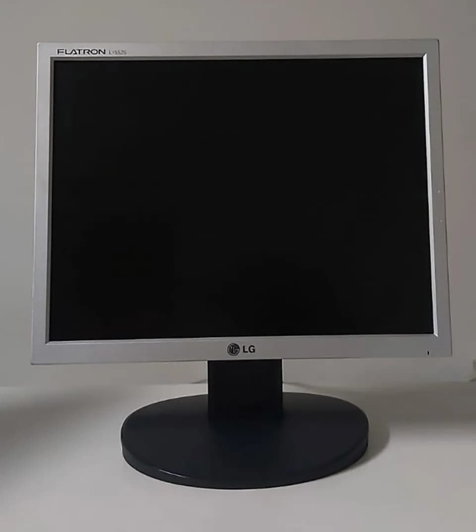 مانیتور 15 اینچ LCD ال جی مدل L1552S(استوک)