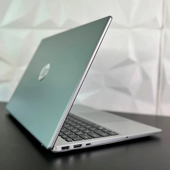 لپ تاپ اچ پی مدل HP 250 G10 i5 — تصویر ۳