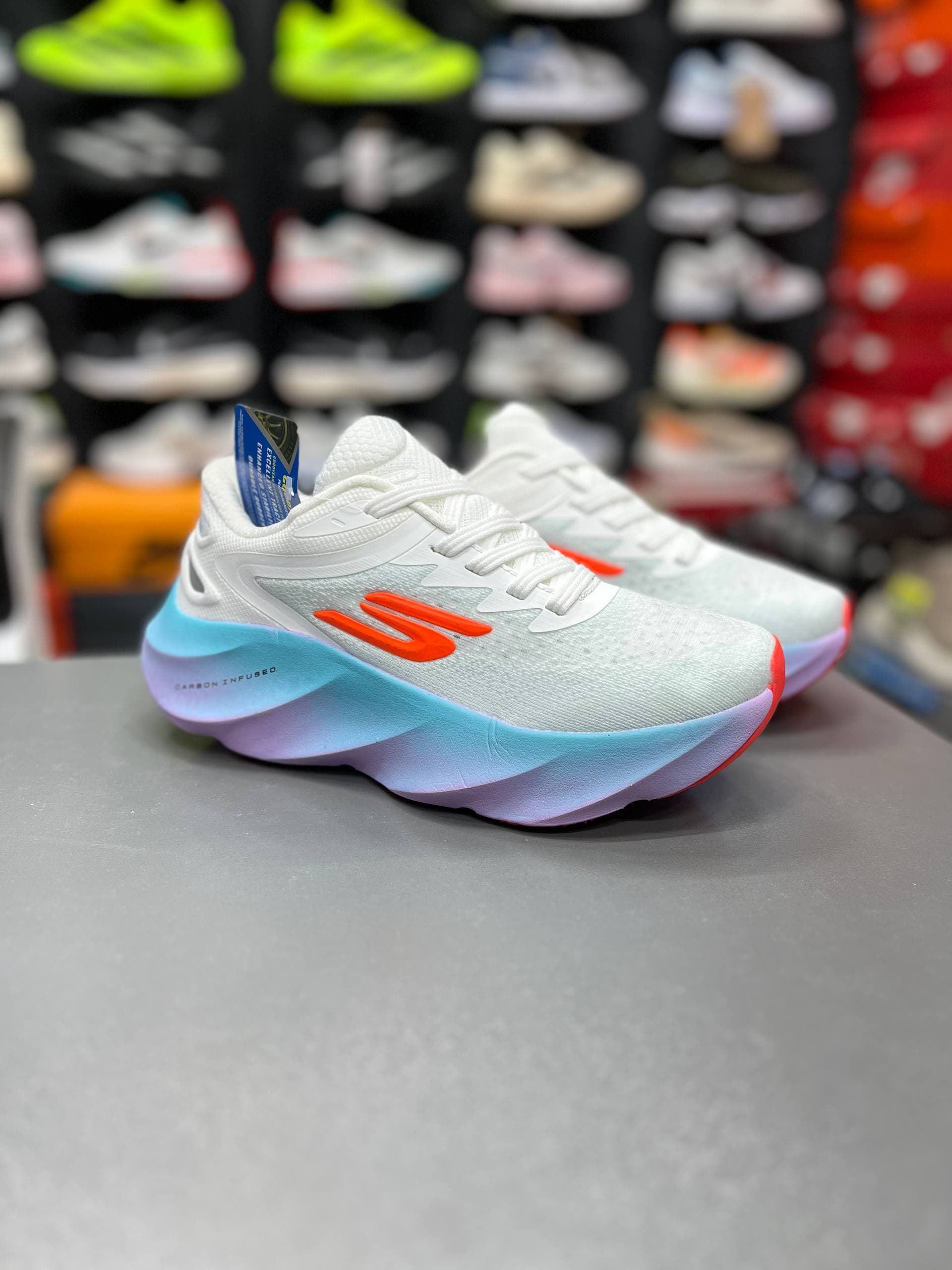 کفش کتونی زنانه اسکیچرز ایروبرست کد03 Skechers Slip-ins Aero Burst