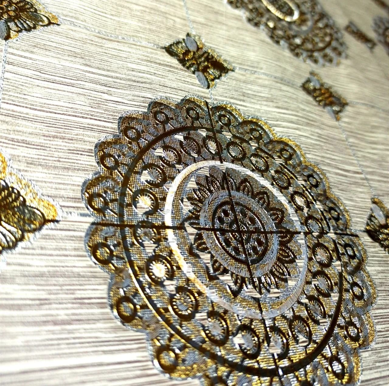 سفره دوازده نفره مدل پشت نخی فانتزی کد A100-T300 — تصویر ۵