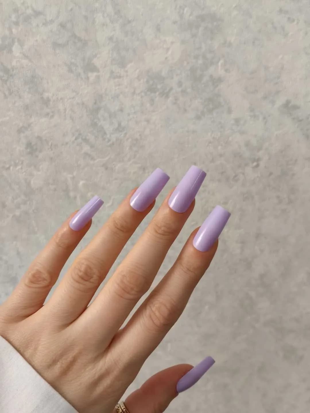 ناخن مصنوعی رنگی ساده رنگ یاسی فرم مربع براق راسا – RSN0328 — تصویر ۲