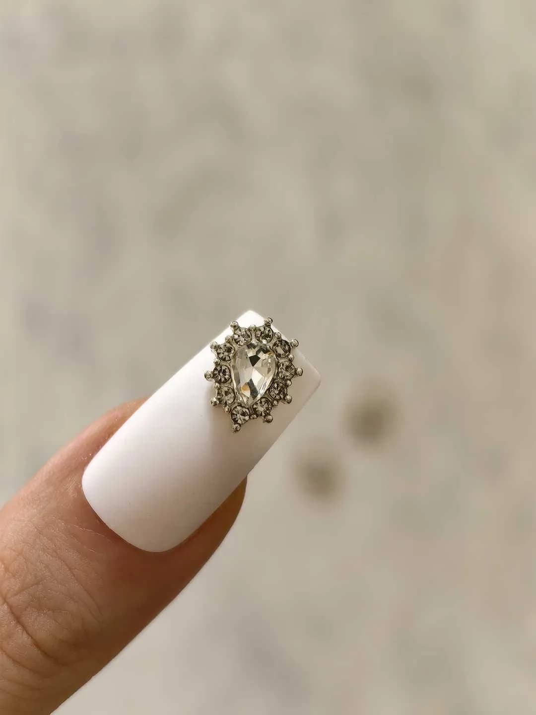 استیکر برجسته ناخن راسا طرح نگین — تصویر ۵