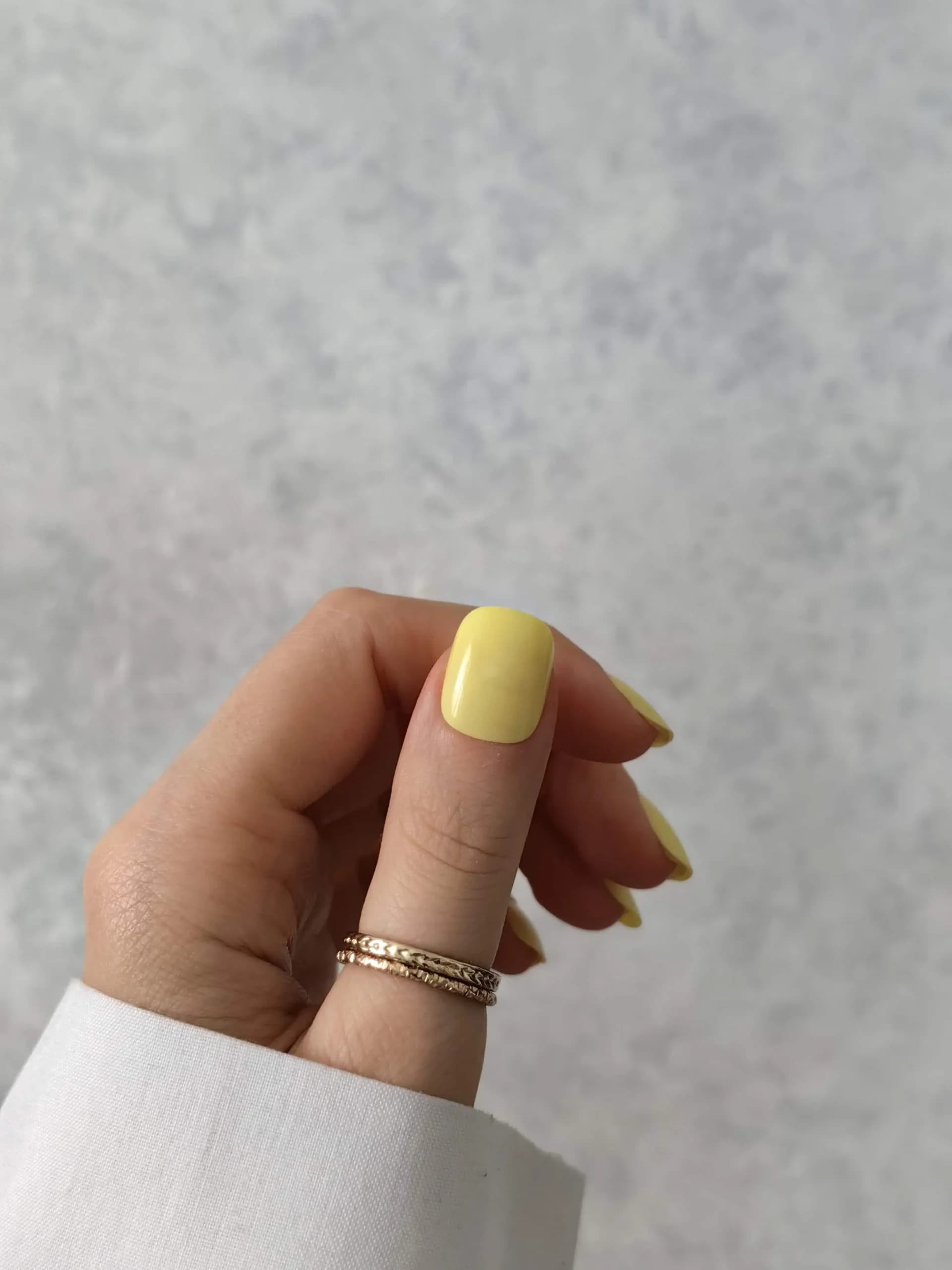 ناخن مصنوعی رنگی ساده رنگ زرد فرم مربع گرد کوتاه راسا – RSN0312 — تصویر ۴