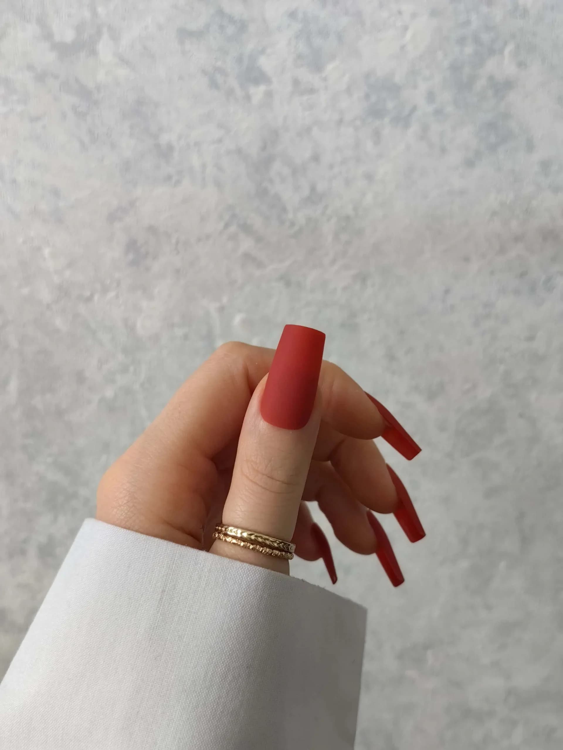 ناخن مصنوعی رنگی ساده رنگ قرمز فرم مربع راسا – RSN0302 — تصویر ۴