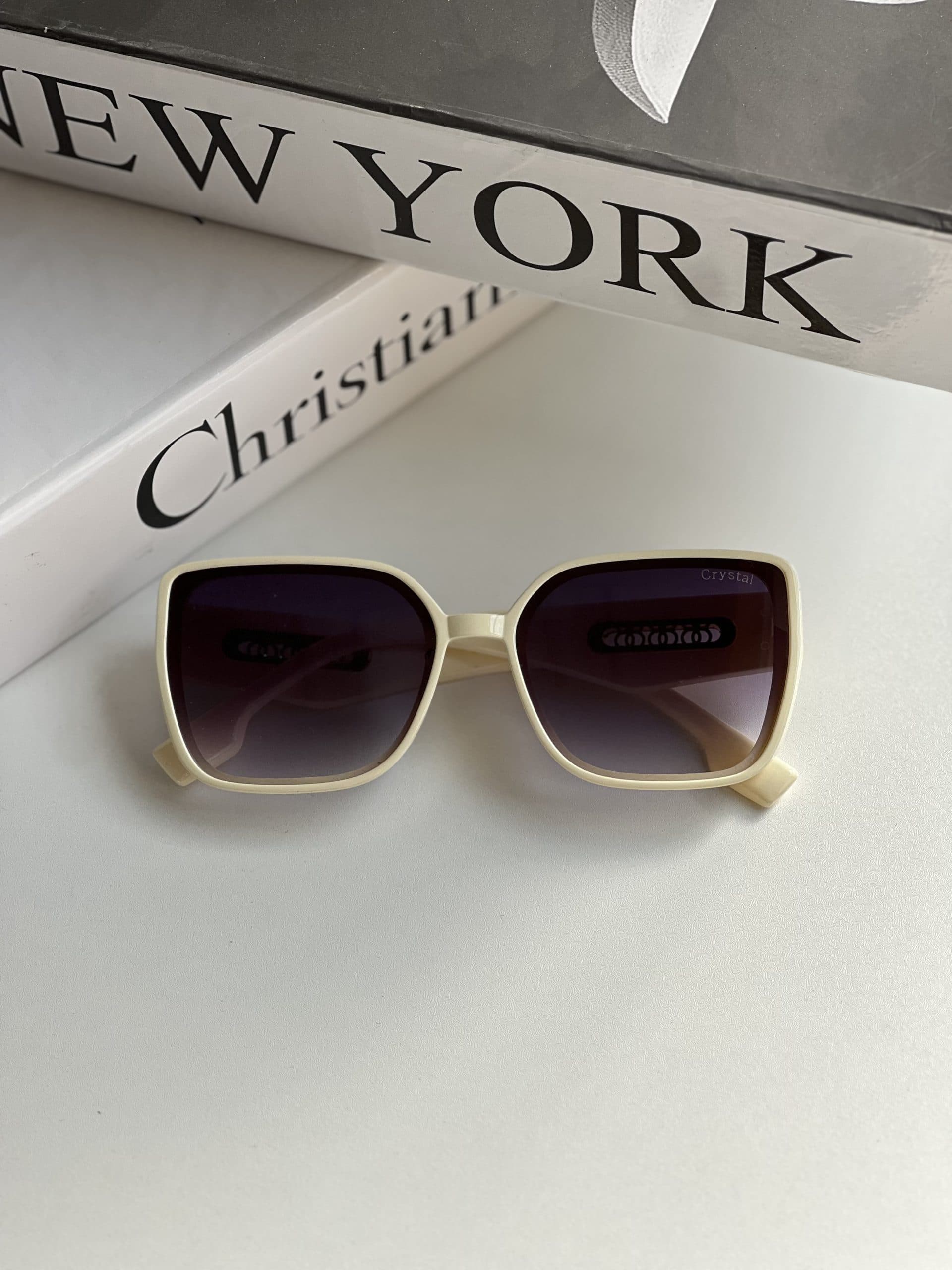 عينك آفتابي برند Gucci زنانه ترند يووي 400 — تصویر ۷