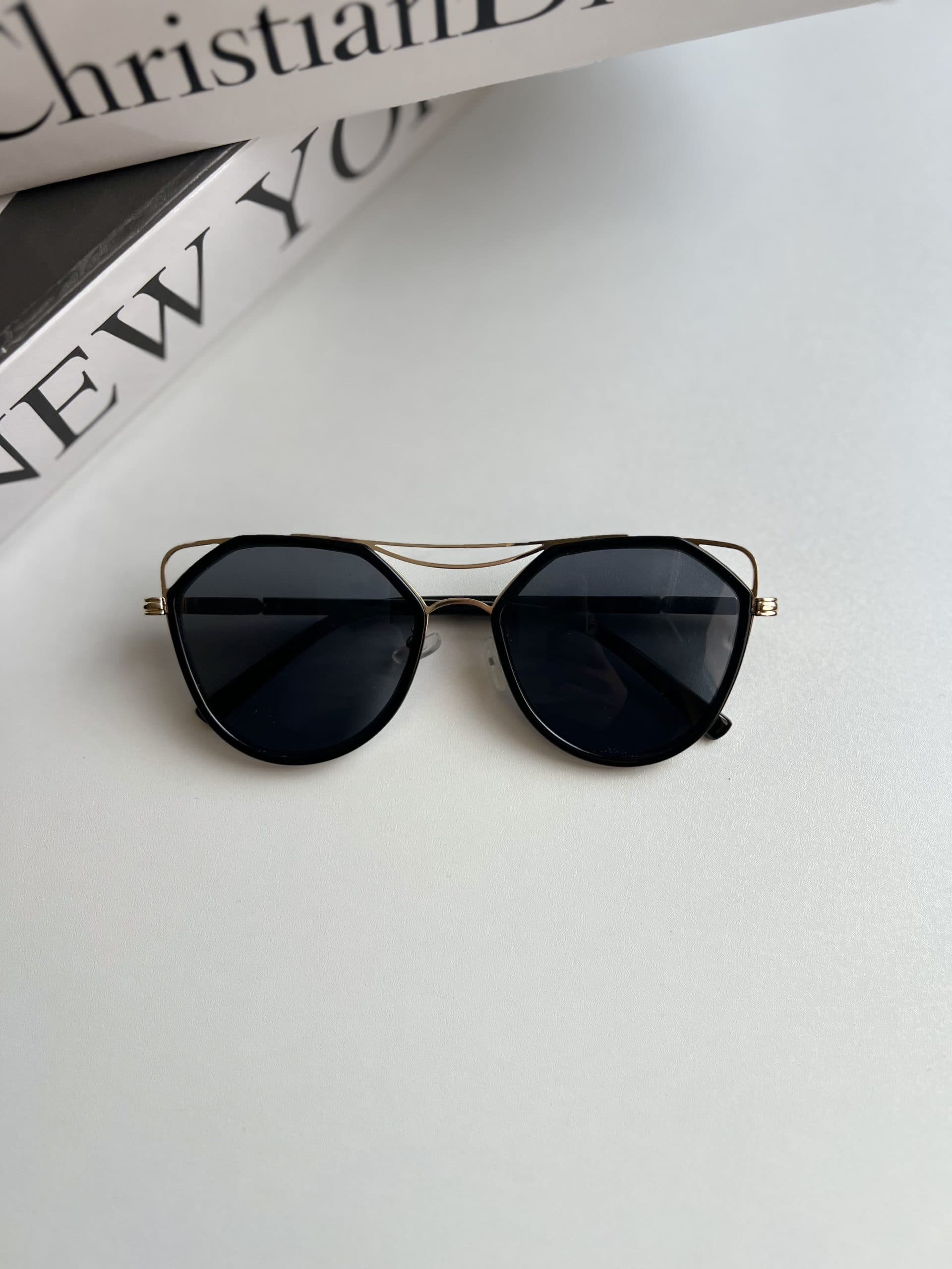 عينك آفتابي برند Dior زنانه ترند يووي 400 — تصویر ۳