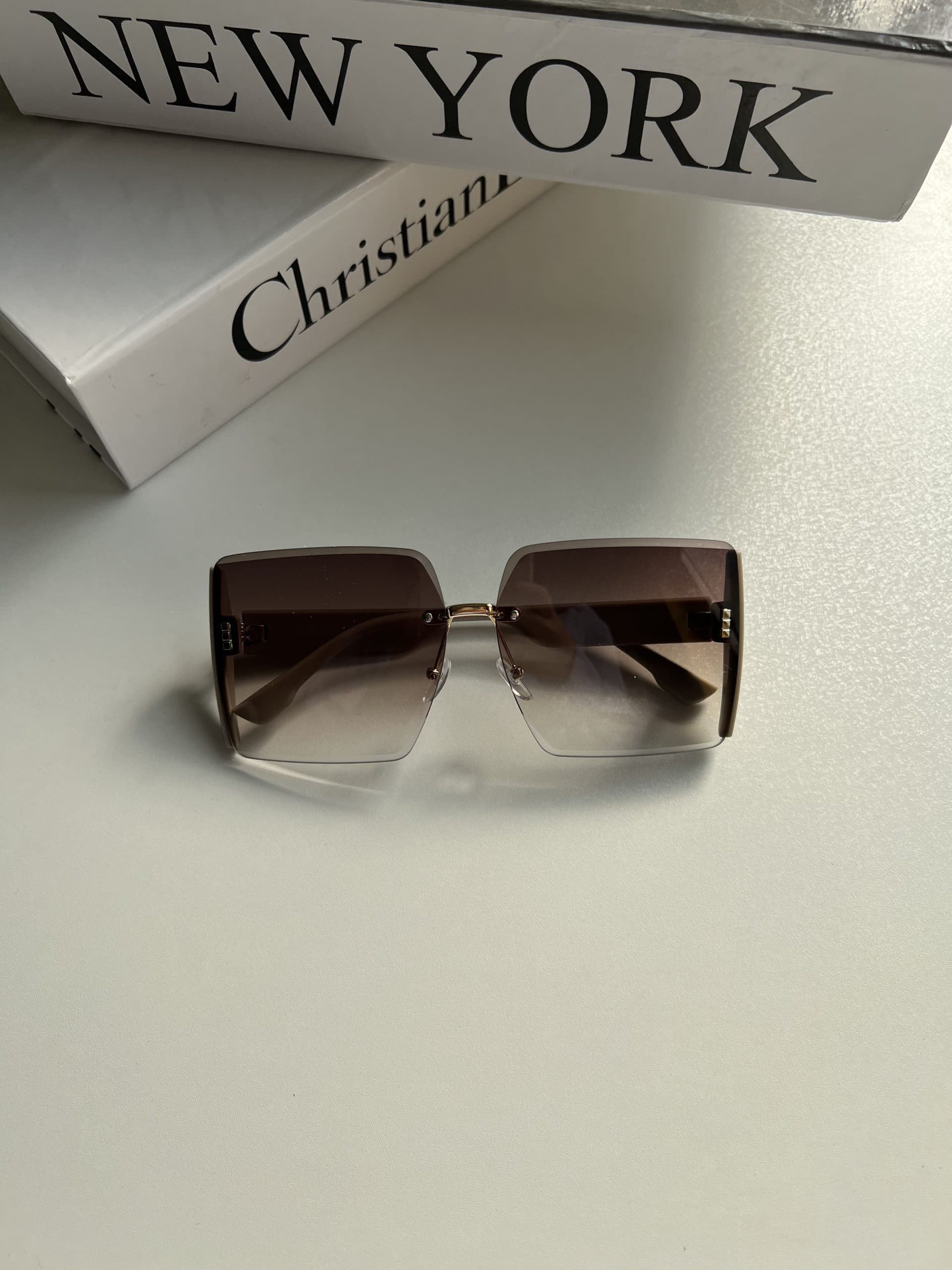 عينك آفتابي برند Dior زنانه ترند يووي 400 — تصویر ۹