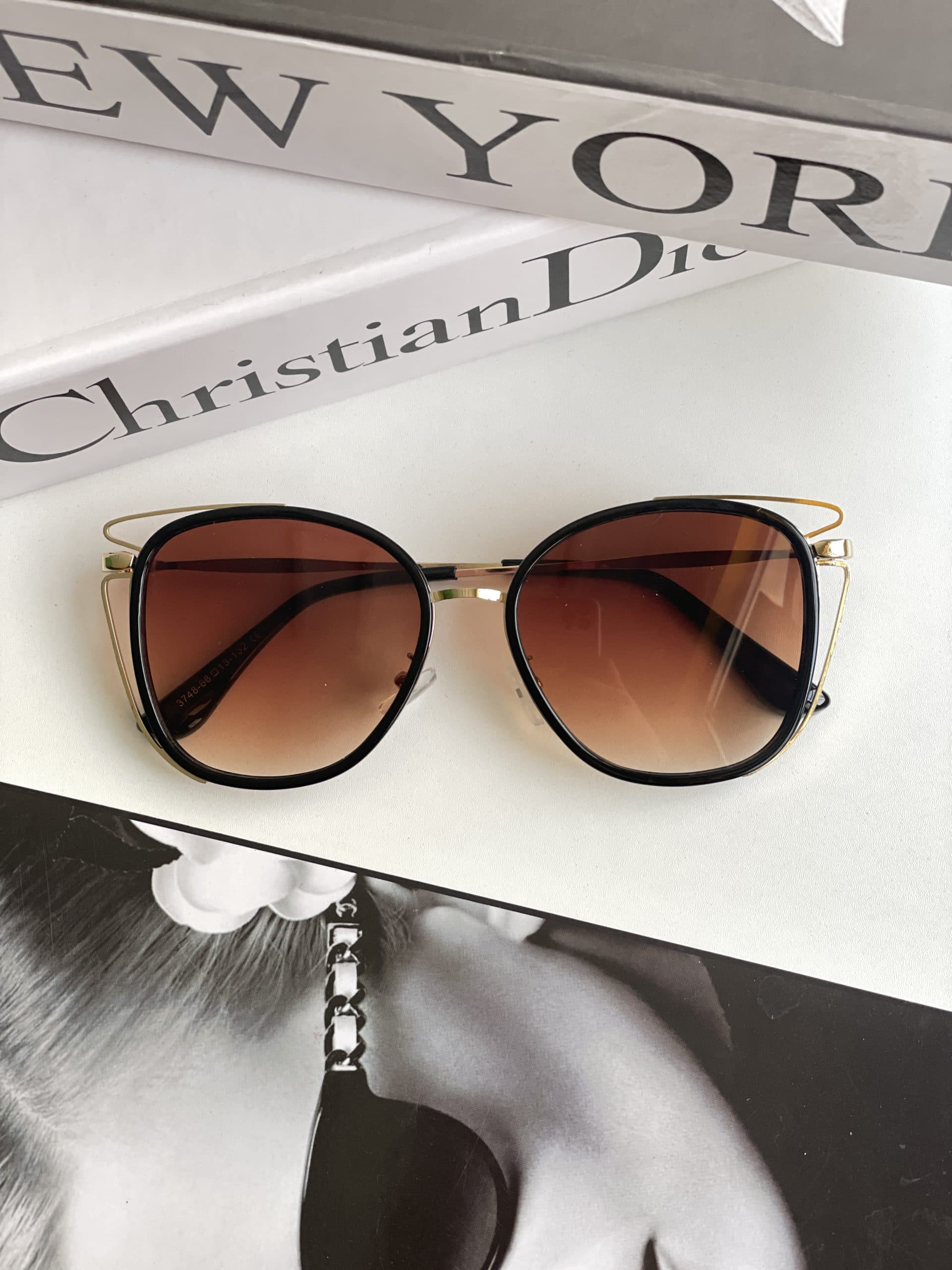 عینک افتابی برند Gucci شكلاتي یخی ترند دخترانه زنانه یووی۴۰۰ — تصویر ۲