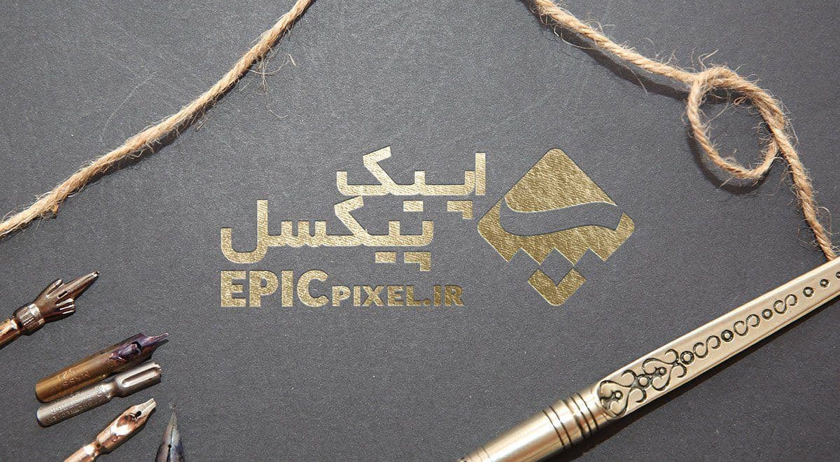 موکاپ لوگو طلایی شیک با قلم فلزی طلایی روی زمین