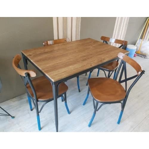 میز 4نفره لهستانی مبلمان فرنا مدل 1113395