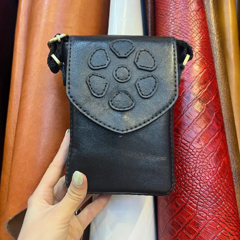 کیف دخترانه چرم گاوی کد 79