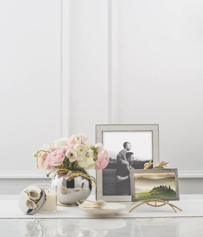 قاب عکس مایکل آرام | Calla Lily Easel Frame — تصویر ۴