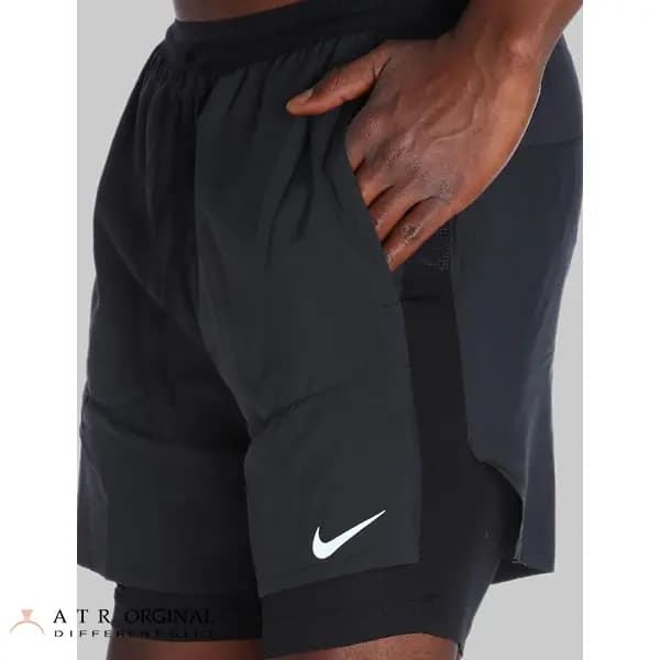 شلوارک مردانه نایک مدل Stride Dri-FIT — تصویر ۳