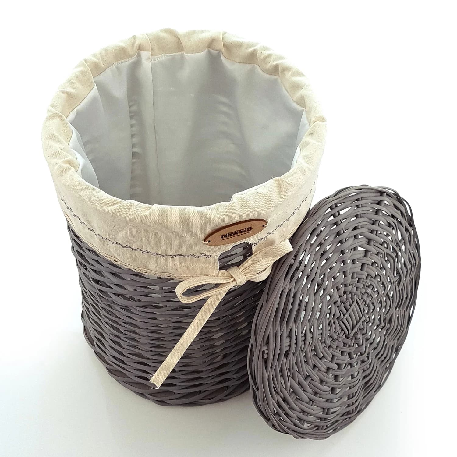 سبد رخت چرک حصیری مدل گلدوزی — تصویر ۳