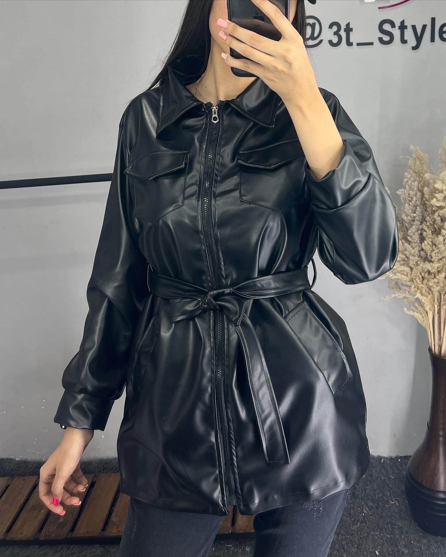 کت چرم زیپدار زنانه کد ۱۴۵۳ — تصویر ۲