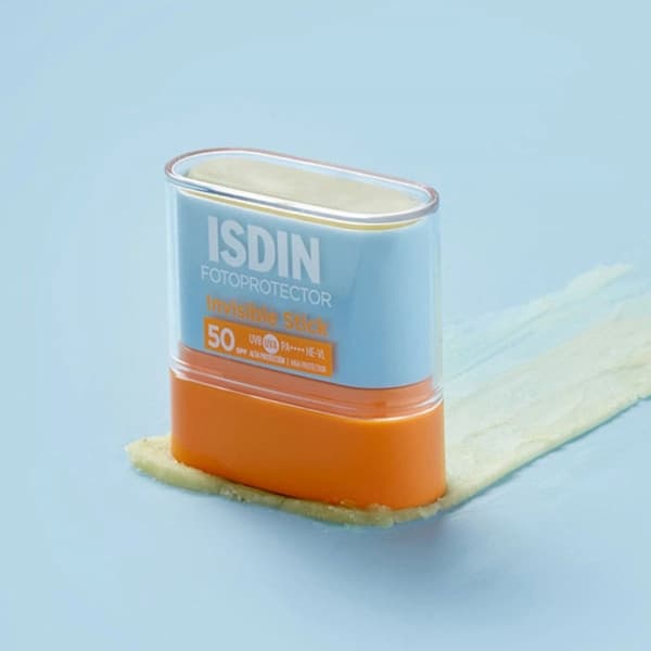 ضد آفتاب استیکی ایزدین Isdin Invisible Stick 50 Spf 10g — تصویر ۲