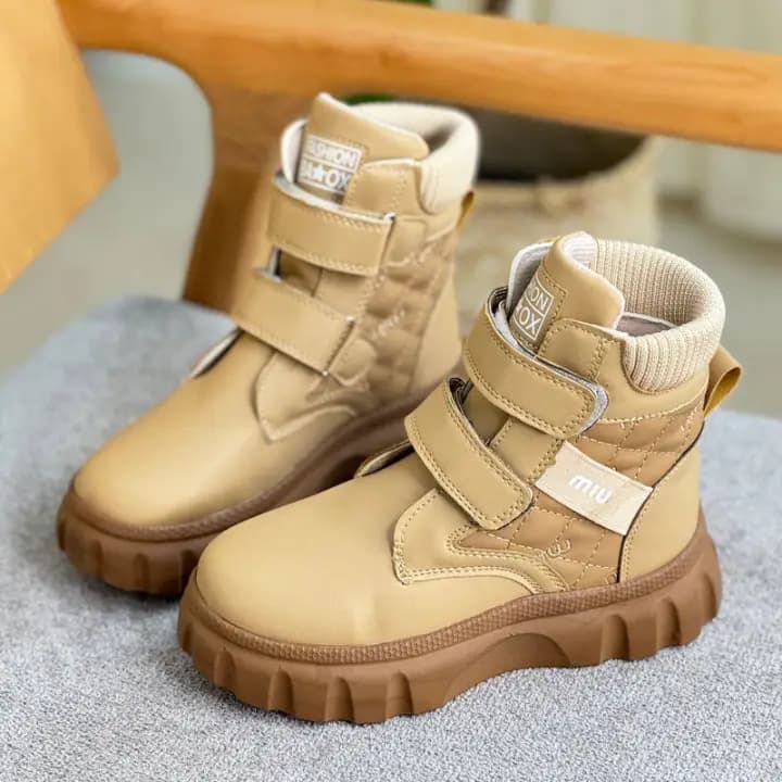 بوت اسپرت بچگانه دو رکاب MIU — تصویر ۲