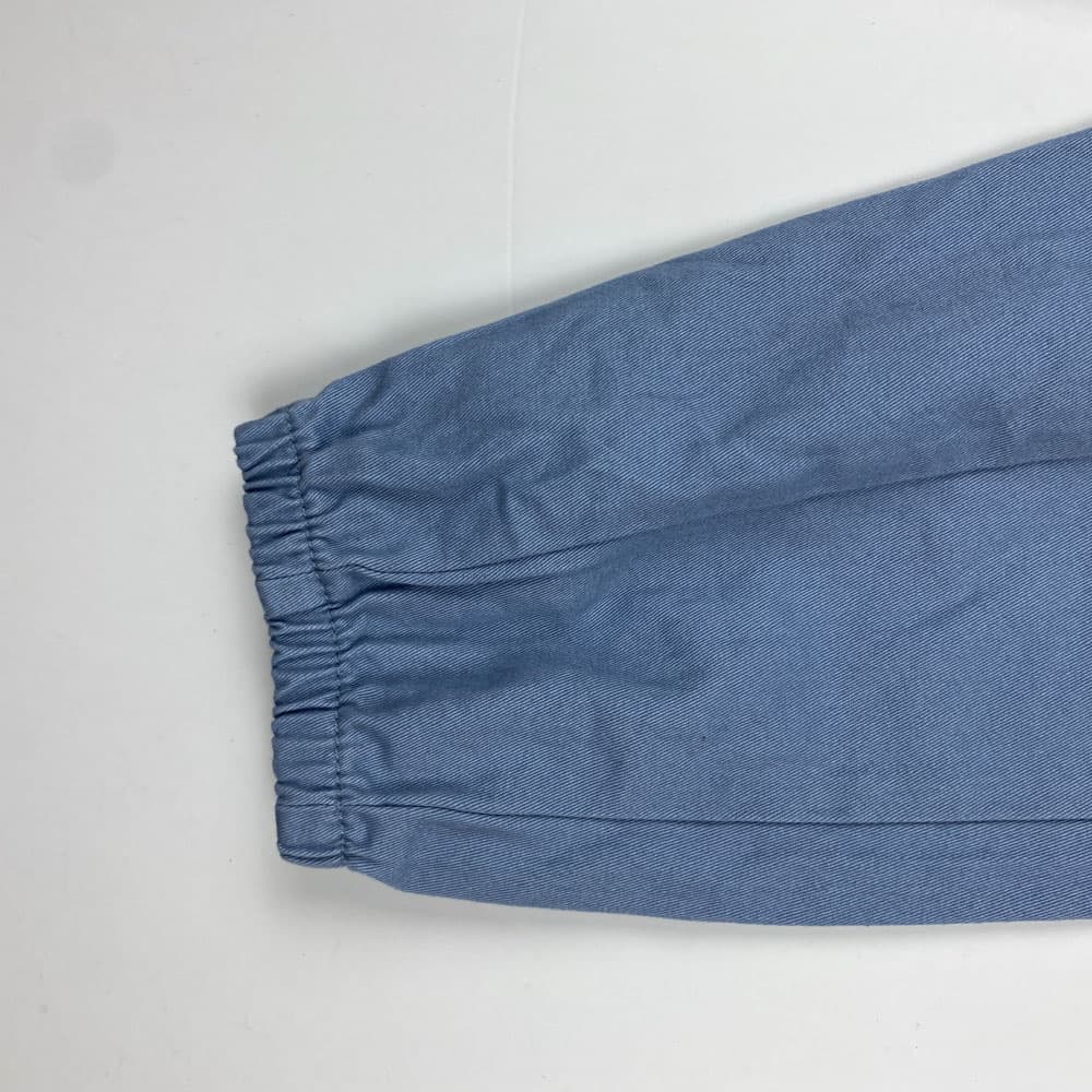 شلوار سنبادی طرح کمرکش ابی روشن رنگ – 5 تا 6 سال — تصویر ۴