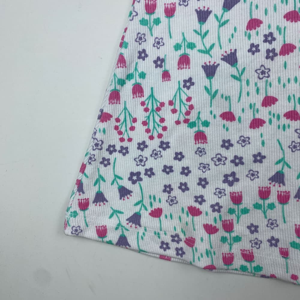 پیراهن نوزادی دخترانه آستین حلقه ای طرح گل گلی یقه گرد سفید رنگ – 12 تا 24 ماه — تصویر ۷