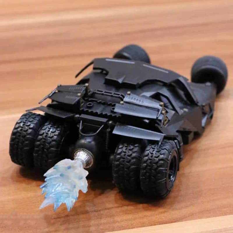 ماشین بازی مدل بتموبیل طرح The Dark Knight Trilogy کد NR-187 — تصویر ۴