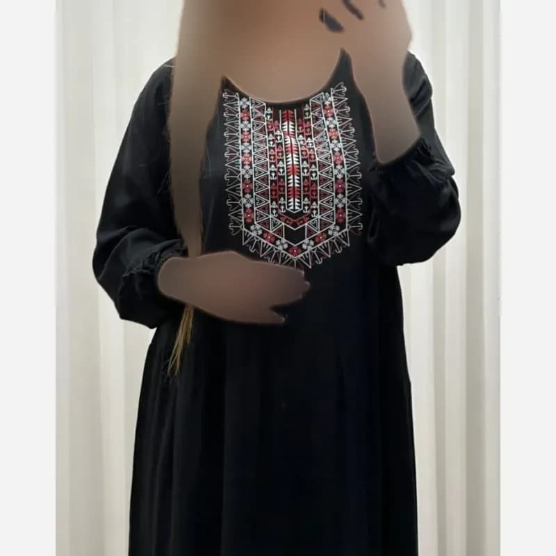 ساحلی نخی چاپ آیدا تک چین مشکی فری سایز — تصویر ۲