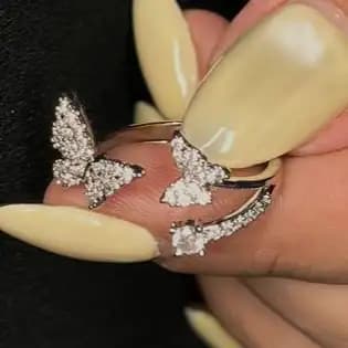 انگشتر زنانه و دخترانه جواهری طرح پروانه ای فانتزی ضد حساسیت رنگ ثابت فری سایز کد atk