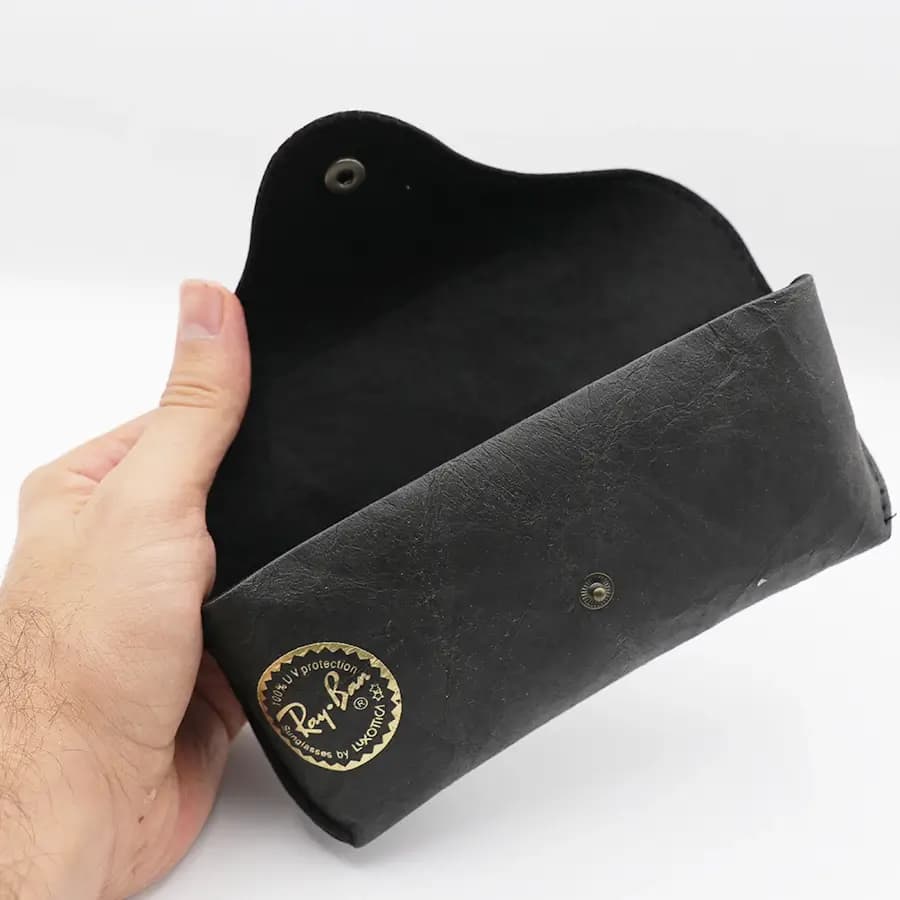 پک اورجینال عینک برند ریبن (Ray-Ban) با تمام تجهیزات مدل 993070 — تصویر ۴