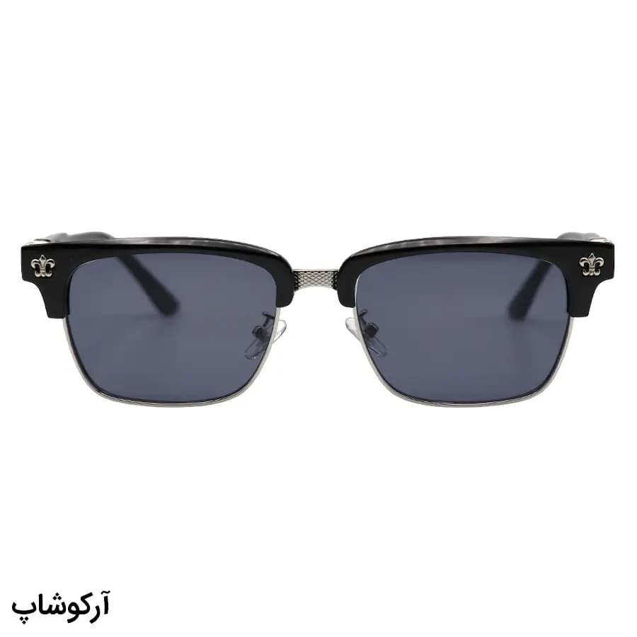 عینک آفتابی Chrome Hearts با فریم کلاب مستر، رنگ مشکی و نقره‌ای، دسته سیم‌دار و لنز دودی تیره مدل 8010 — تصویر ۳