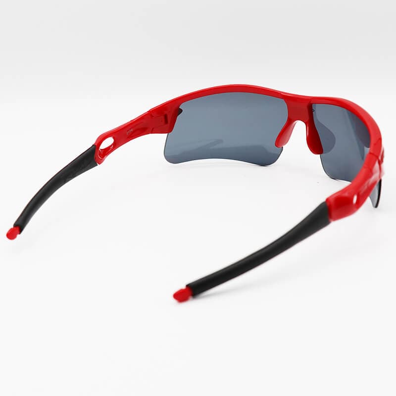 عینک ورزشی اوکلی OAKLEY نیم فریم و قرمز رنگ با عدسی دودی تیره مدل 9164 — تصویر ۴