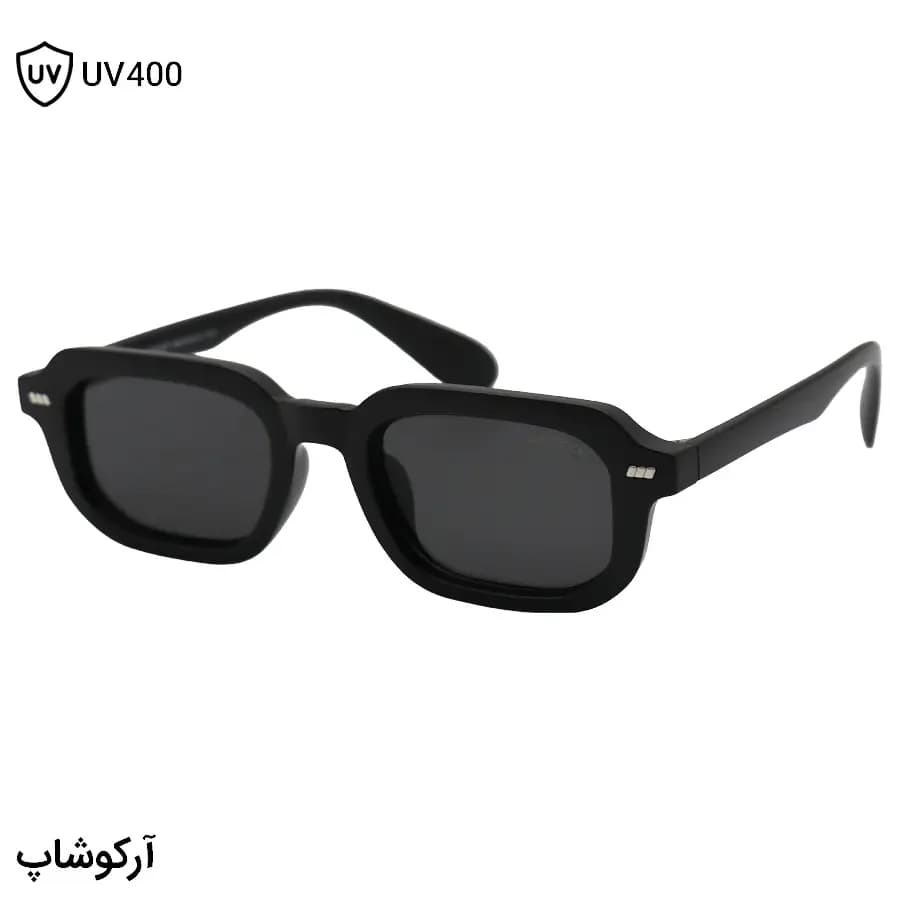 عینک آفتابی Moscot با فریم مستطیلی شکل، رنگ مشکی مات و لنز بنفش تیره مدل SZ3206 — تصویر ۹