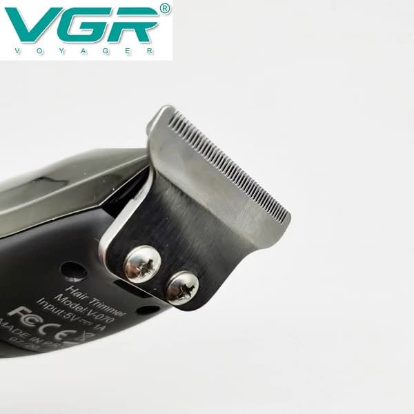 ماشین اصلاح موی سر و صورت وی جی ار مدل VGR V-070 — تصویر ۲