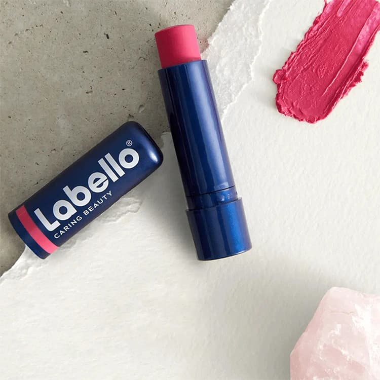بالم لب و گونه Labello مدل Caring Beauty — تصویر ۵