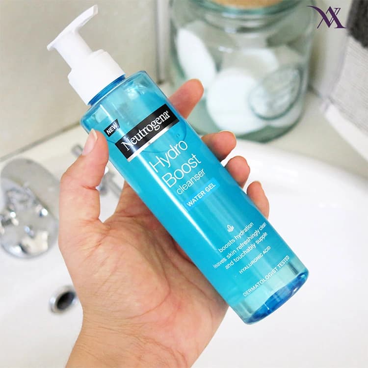 ژل شوینده صورت Neutrogena مدل Hydro Boost حجم 200 میلی لیتر — تصویر ۳