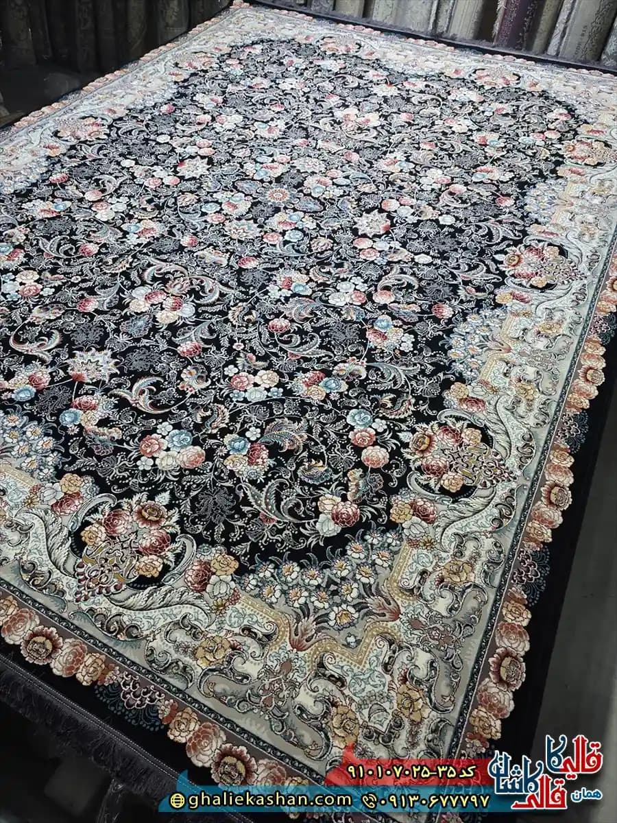 فرش کلاسیک 700 شانه طرح افشان الماس رنگ سرمه ای مشکی کاشان — تصویر ۲
