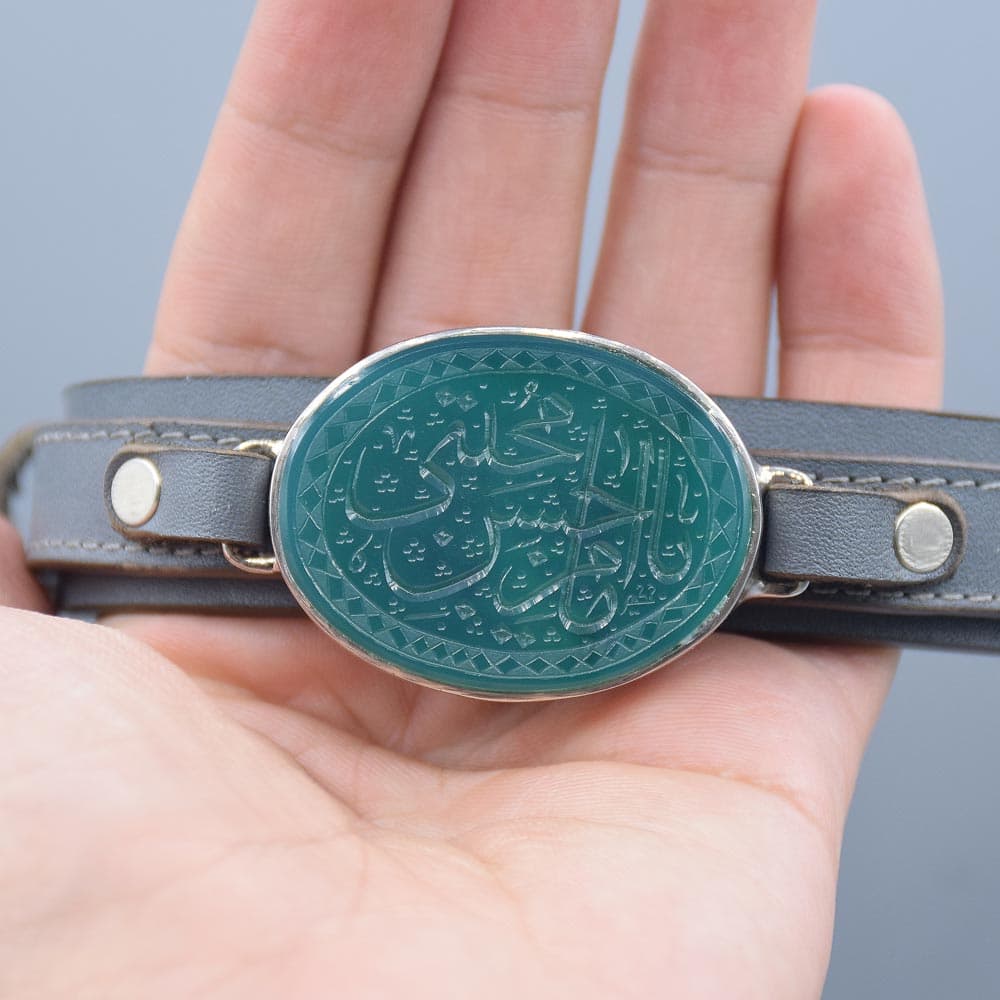 دستبند عقیق سبز خطی “یا امام حسن مجتبی” دارای حرز کبیر و حرز کامل «کد 5770» — تصویر ۳