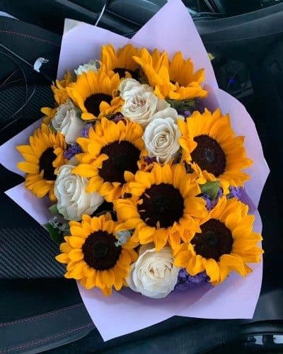 تاج گل آفتابگردان برای مراسم در تهران از کدام گل‌فروشی مناسب است؟