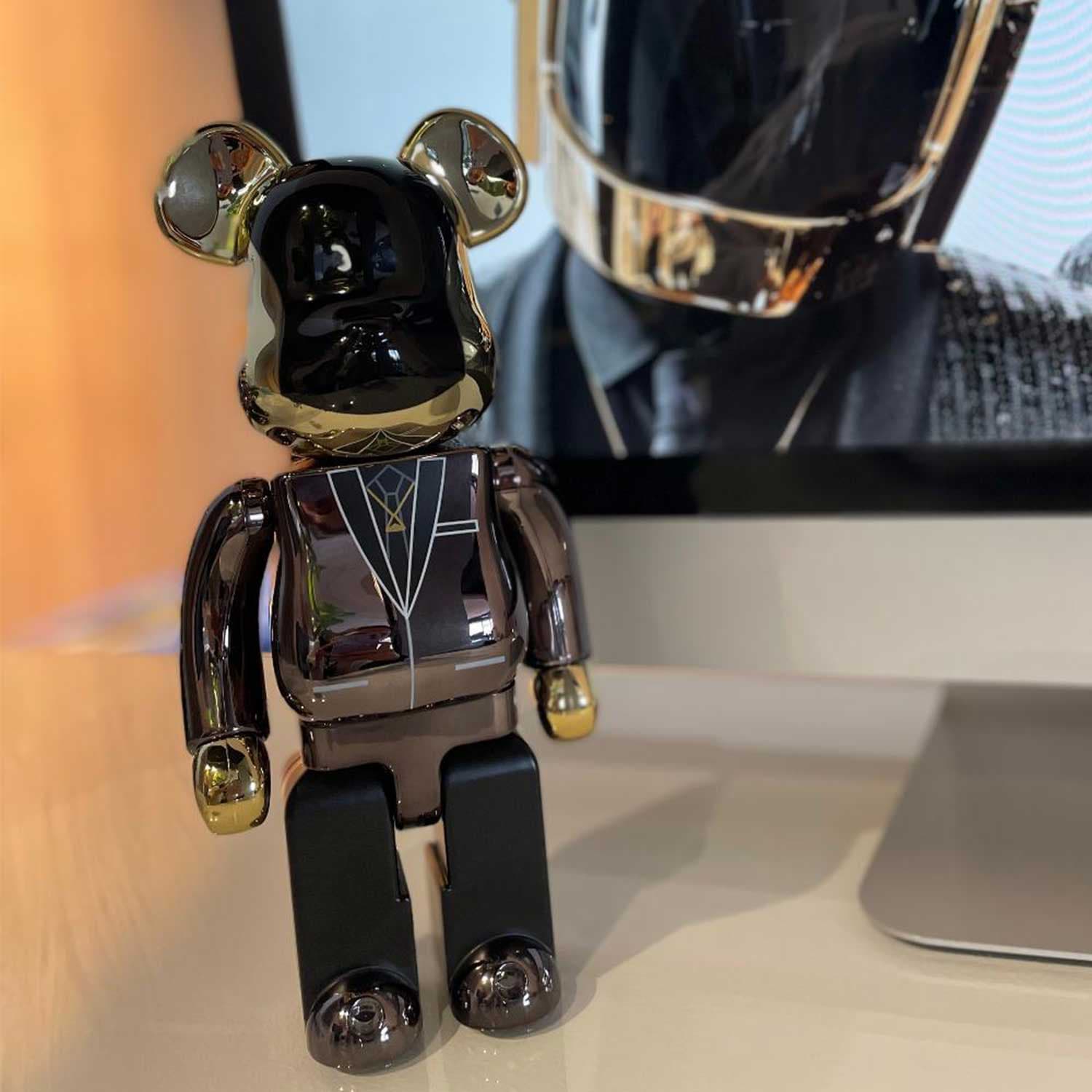 فیگور مدل Bearbrick daft punk Gold — تصویر ۵