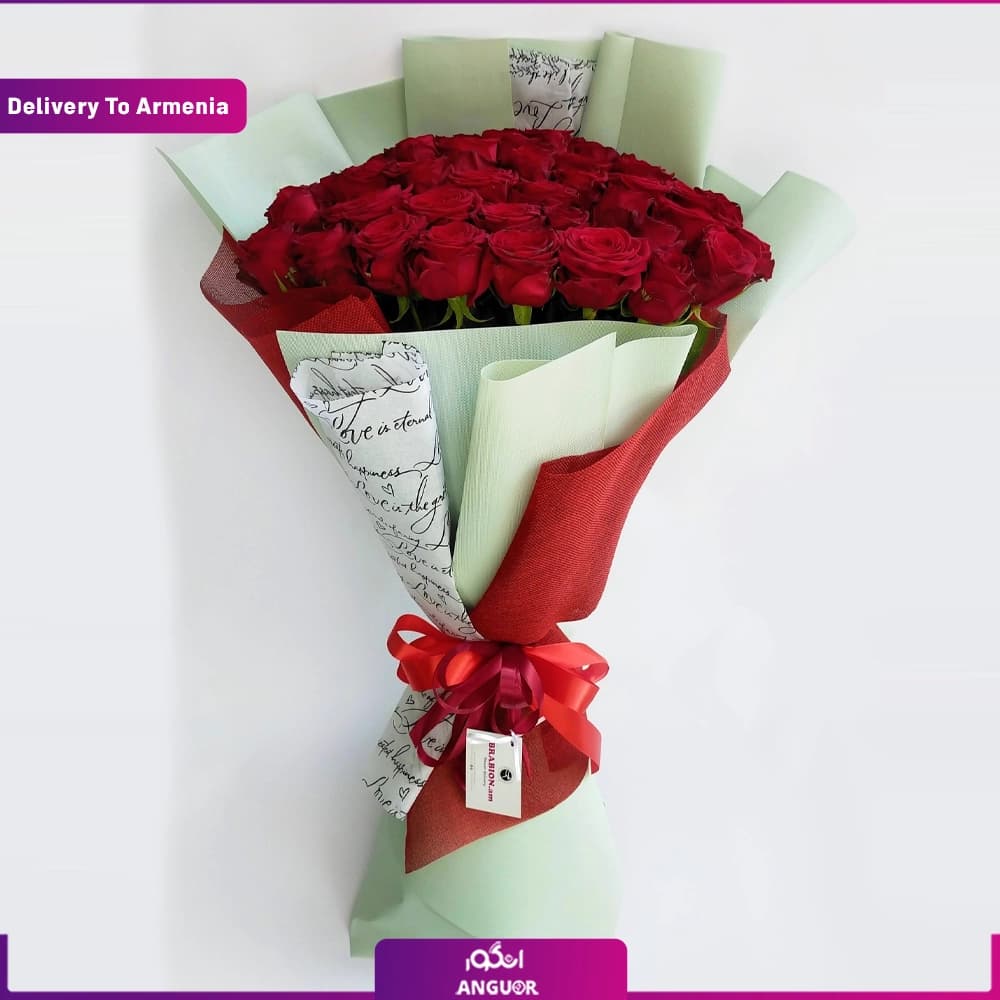 دسته گل 35 شاخه رز قرمز (ارسال گل به ارمنستان)